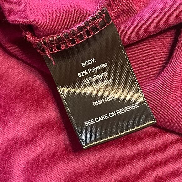 Torrid Berry Romance Lattice Tee Womens Size 2X Relaxed Soft Knit Pullover Top - Picture 8 of 11